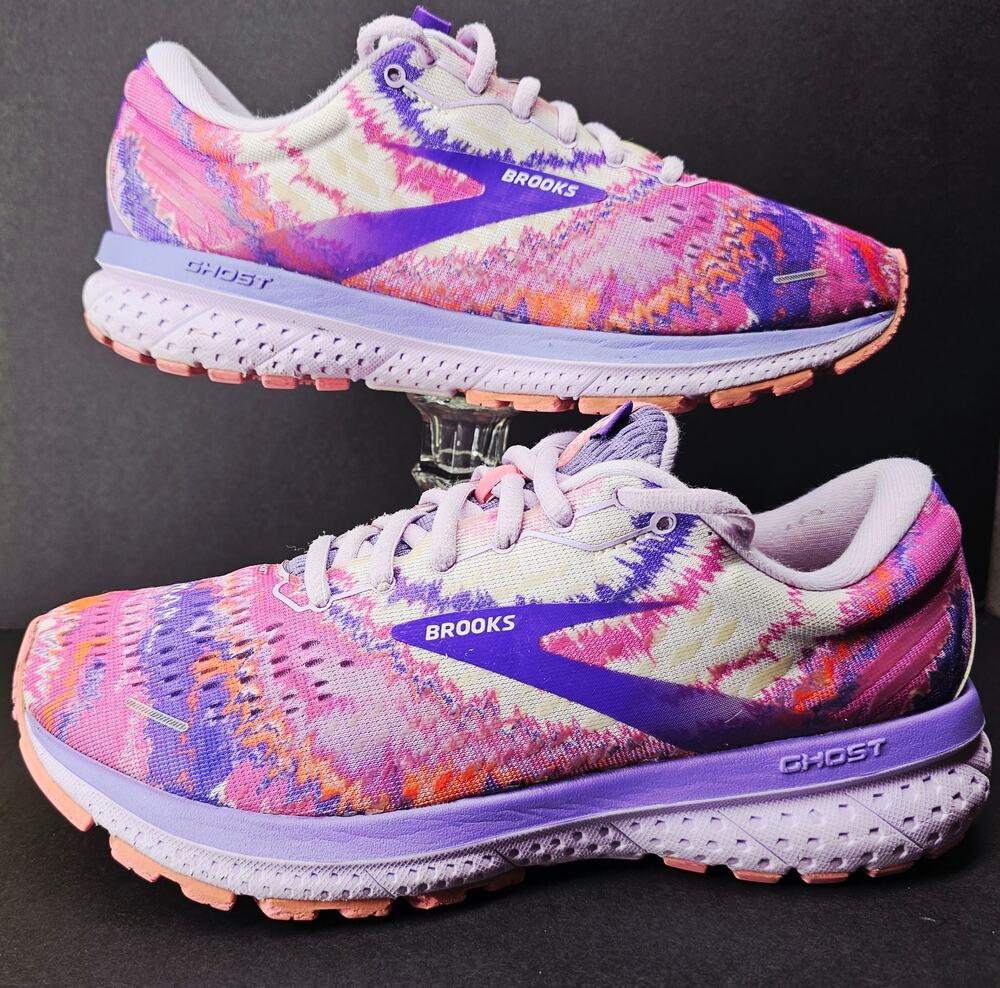 Brooks Women 8.5 Comfy footwear